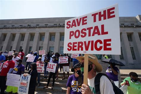 Postal workers union holding rally in Colonie